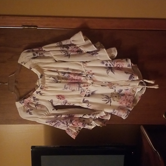 Romper - Picture 1 of 3